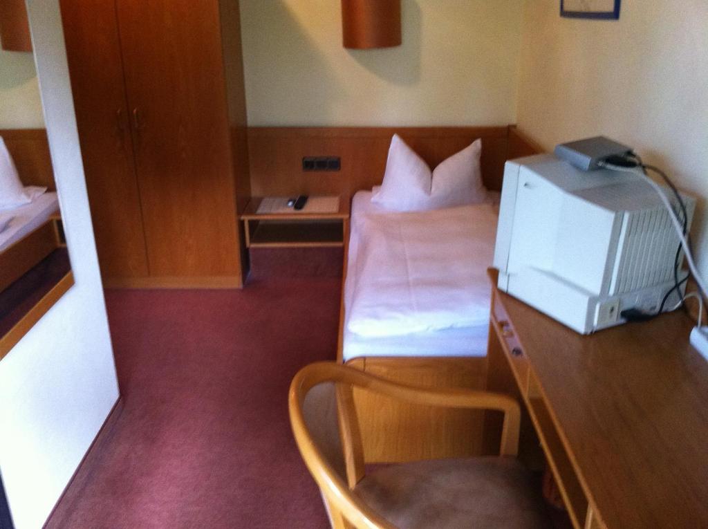 Hotel Bacchusstube Garni Goldbach  Ruang foto